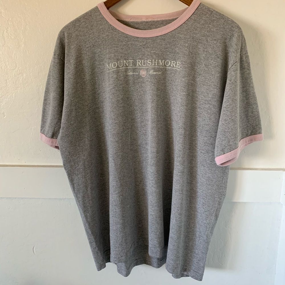 Graphic tee
